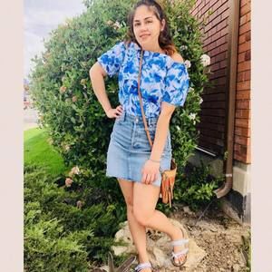 Meet your Posher, Karen itzel